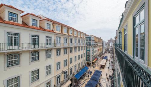Apartment with City View
