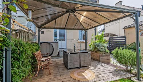 Superior One-Bedroom Apartment