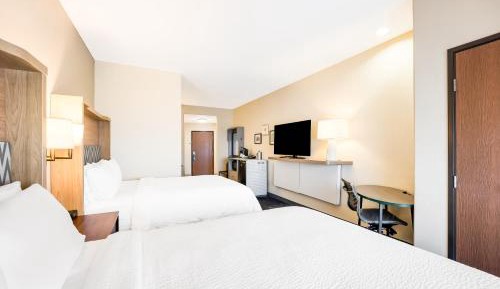 Standard Queen Room with Two Queen Beds