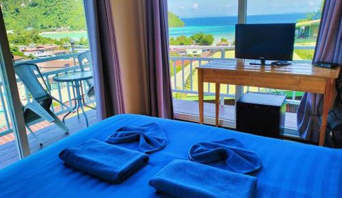 Double Room with Balcony Corner Sea View