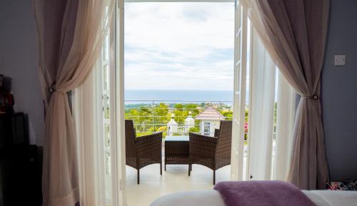 Deluxe Double Room with Balcony and Sea View