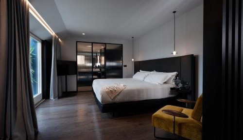 Suite City View with Terrace