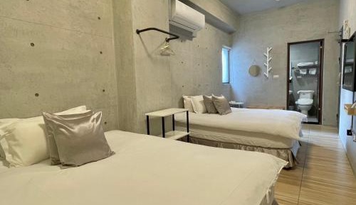 Double Room with 2 Single Beds
