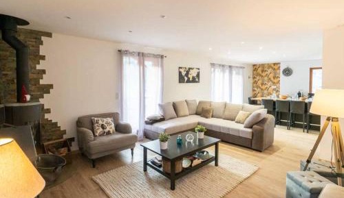 Chalet (15 adults)