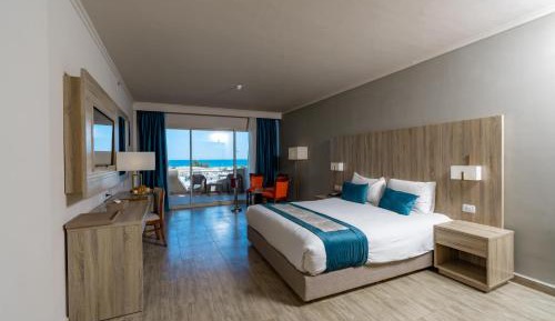 Family Room with Sea View