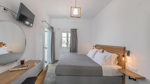 Queen Room with Sea View