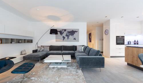 Two-Bedroom Apartment (4 Adults) with Balcony and Mountain View