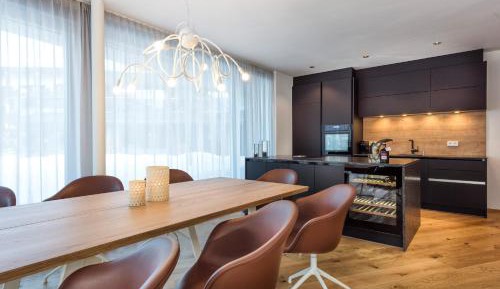 Luxury Three-Bedroom Apartment (6 Adults) with Sauna