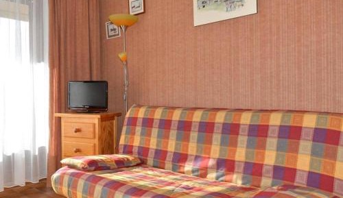 Apartment (4 Adults)