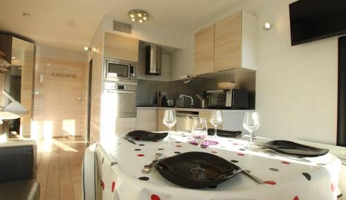 Apartment (3 Adults)