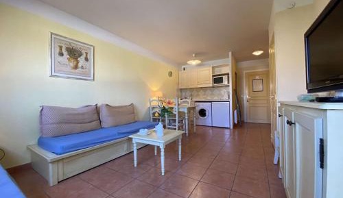Apartment (5 Adults)
