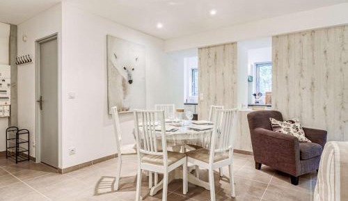 Apartment (5 Adults)