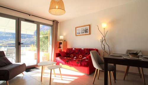Apartment (4 Adults)