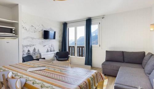 Apartment (8 Adults)