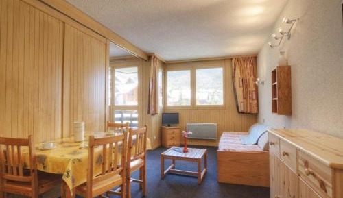 Apartment (4 Adults)