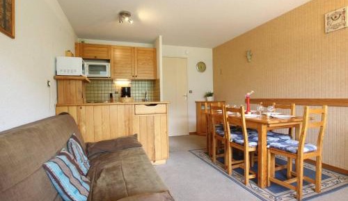 Apartment (6 Adults)