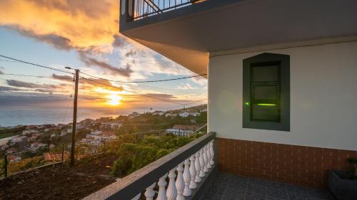 Studio Apartment with Sea View