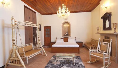 Superior King Room