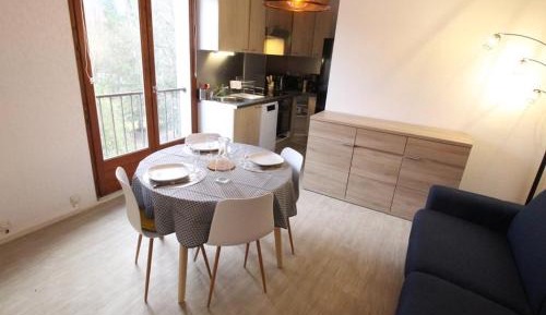 Apartment (3 Adults)