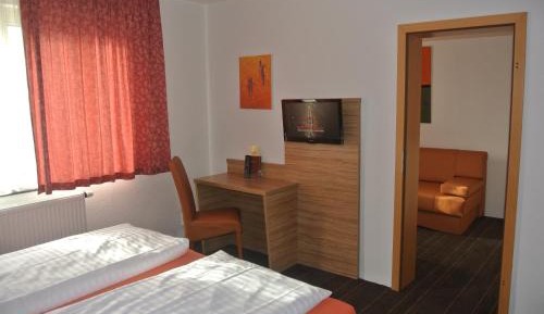 Standard Twin Room with Sofa
