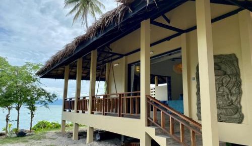 Villa - Beach Front