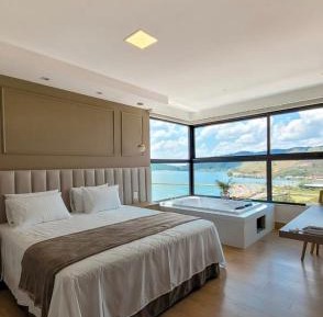 King Suite with Spa Bath