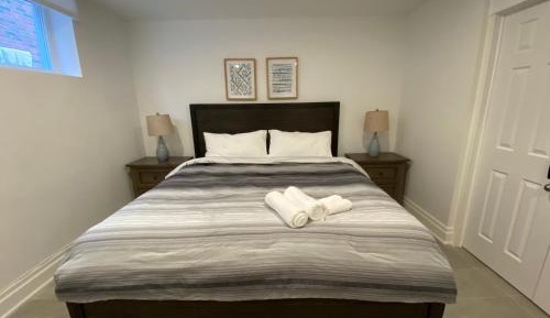 Queen Room with Shared Bathroom