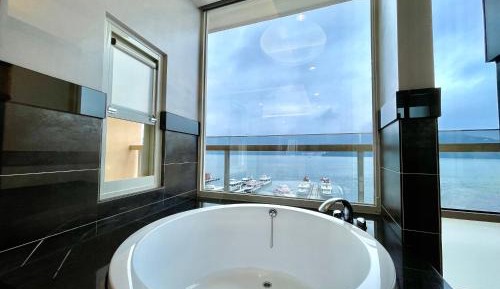Double Room with Lake View