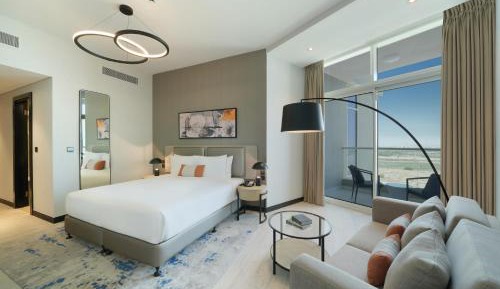 Spacious Room – King Bed