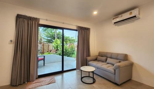 One-Bedroom Bungalow