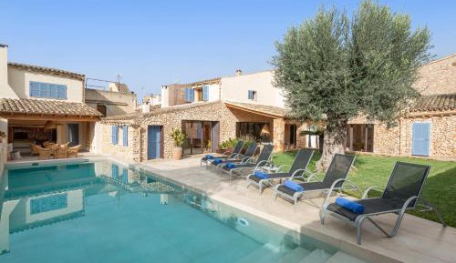 Five-Bedroom Villa