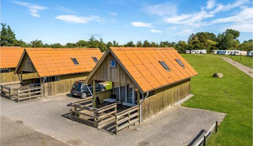 One-Bedroom Holiday Home