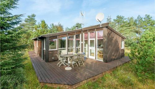 Three-Bedroom Holiday Home 