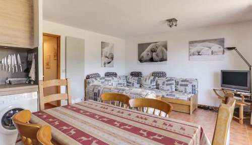 Apartment (8 Adults)