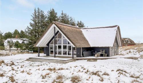 Four-Bedroom Holiday Home