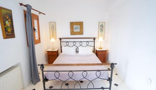 Superior One-Bedroom Apartment