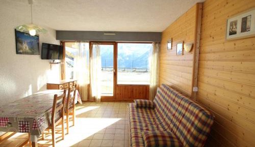 Apartment (4 Adults)