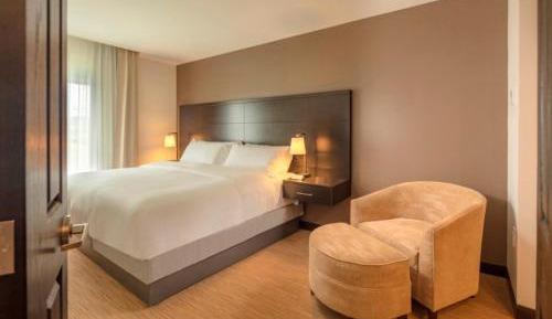One-Bedroom Suite with Two Queen Beds
