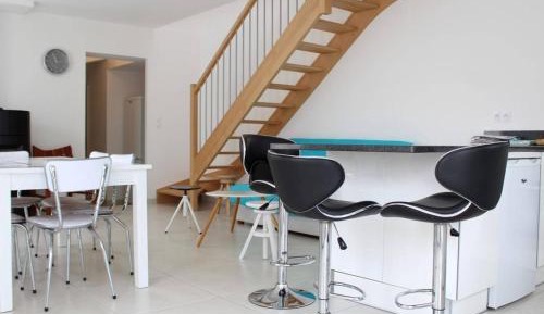 Holiday Home (6 Adults)