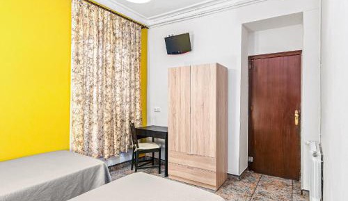 Twin Room with Private Bathroom