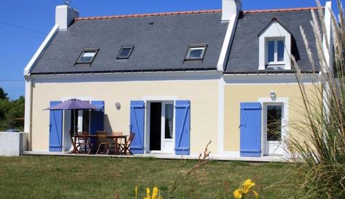 Holiday Home (9 Adults)