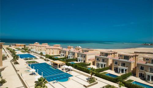 Two-Bedroom Apartment with Pool View