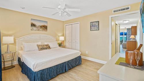 King Suite with Sofa Bed - Ocean Front
