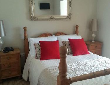 Standard Twin Room with Sea View