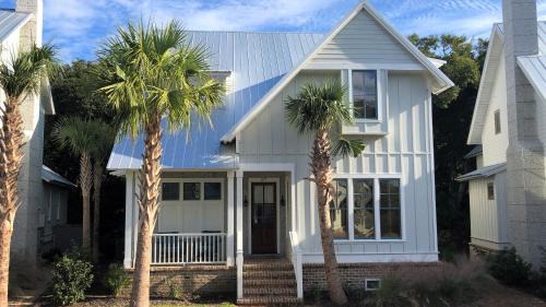 Four-Bedroom Holiday Home