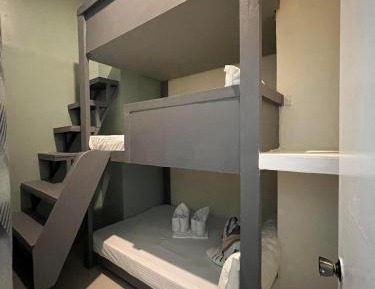  Triple Deck Room with Shared Bathroom