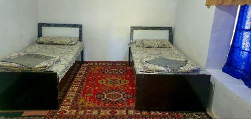 Standard Twin Room with Shared Bathroom
