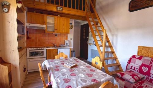 Apartment (4 Adults)