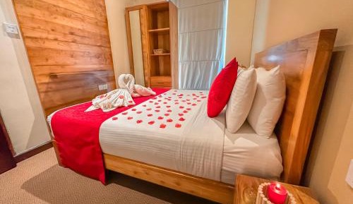 Lake View Apartment with Attic Bedroom