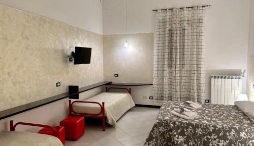 One-Bedroom Apartment with Balcony